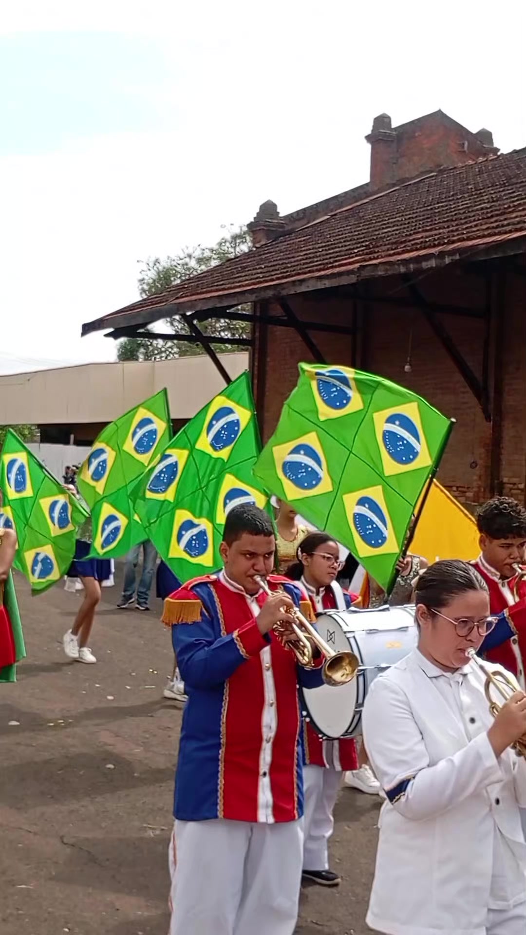 @Vania Silverio
