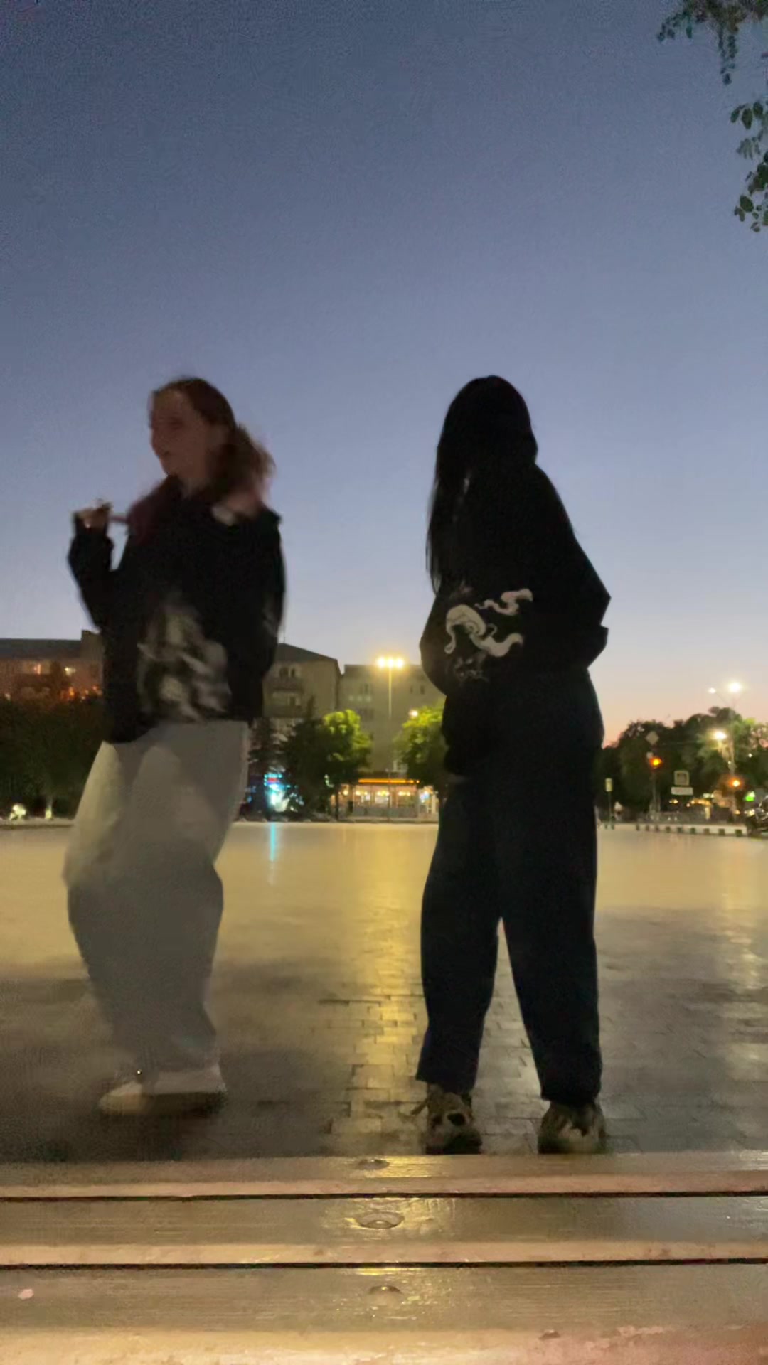 @𝐿𝒾𝓉𝓉𝓁𝑒 𝒶𝓃𝑔𝑒𝓁
