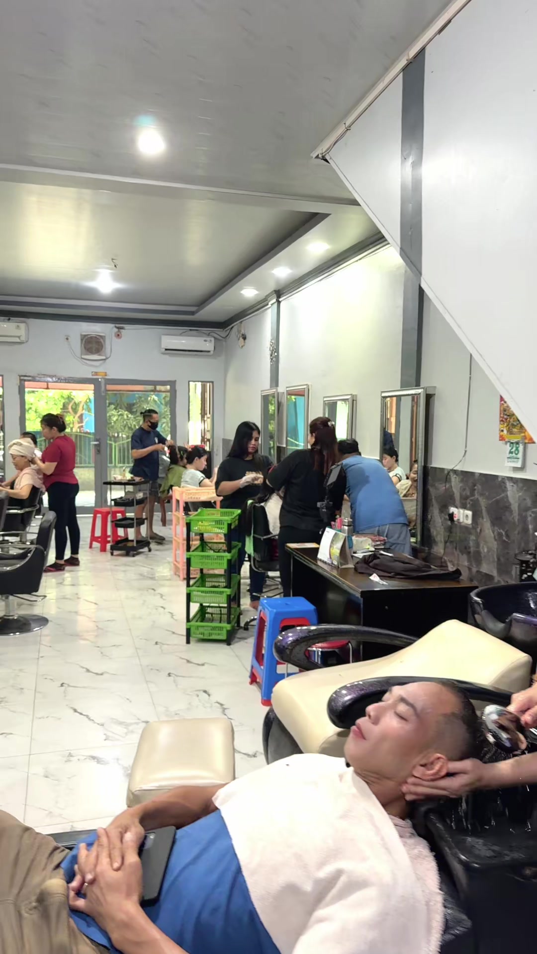 @Zeriko yr salon. Y&R salon