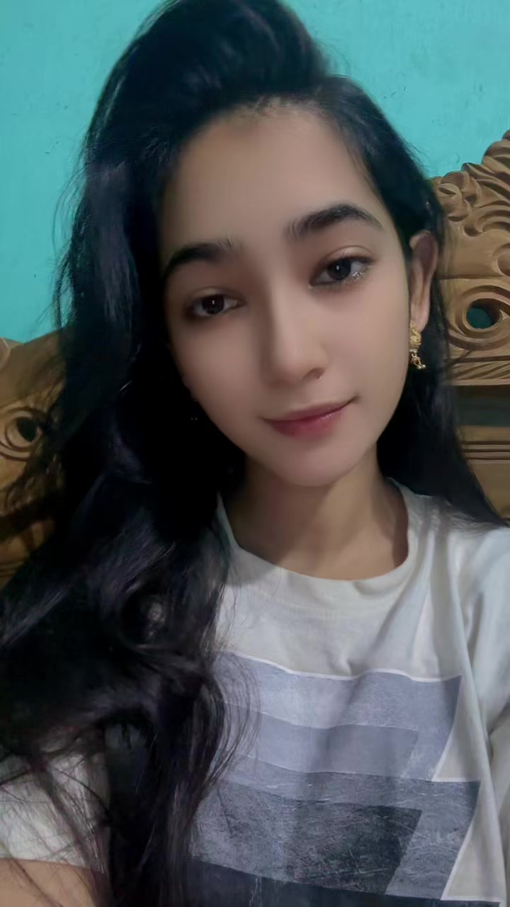 @⎯͢⎯⃝𝑄𝑢𝑒𝑒𝑛...♡