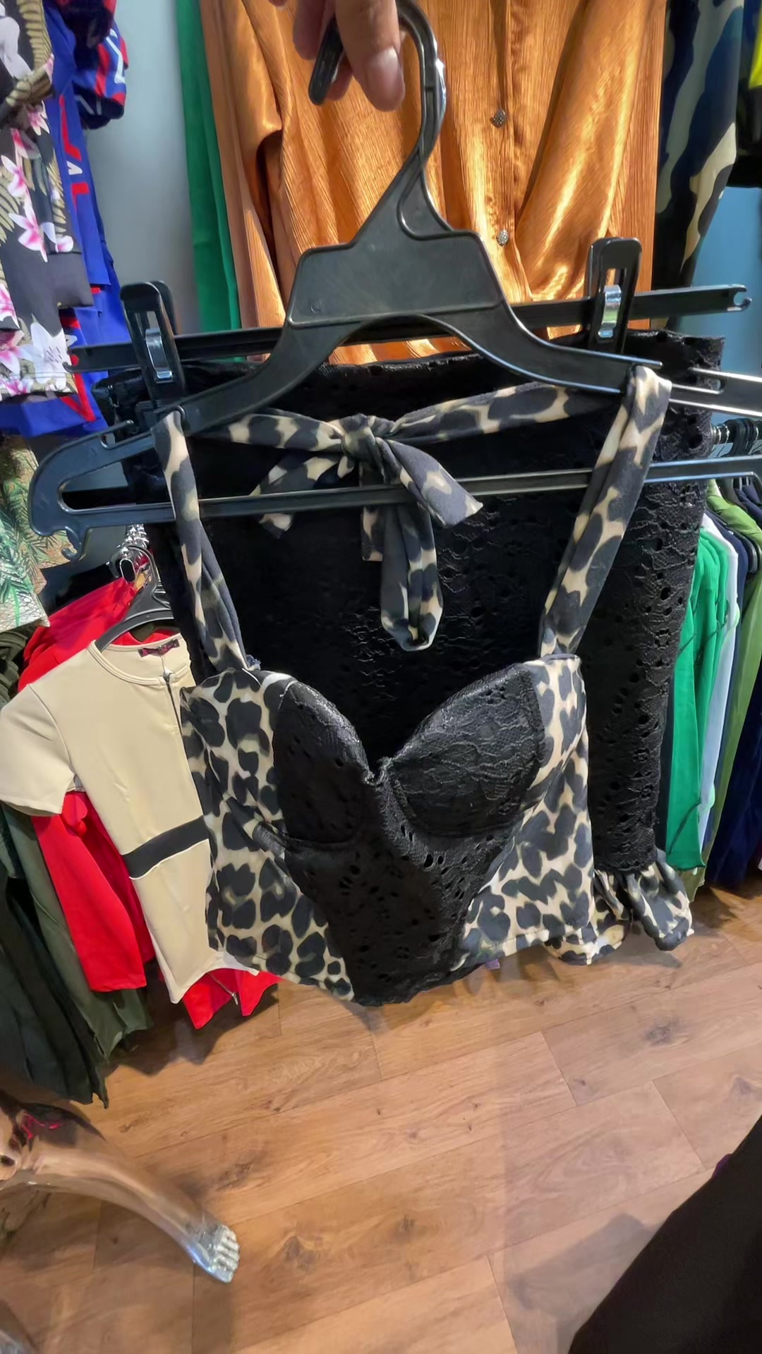 @twenty_two_seven مخيم شعفاط🛍️