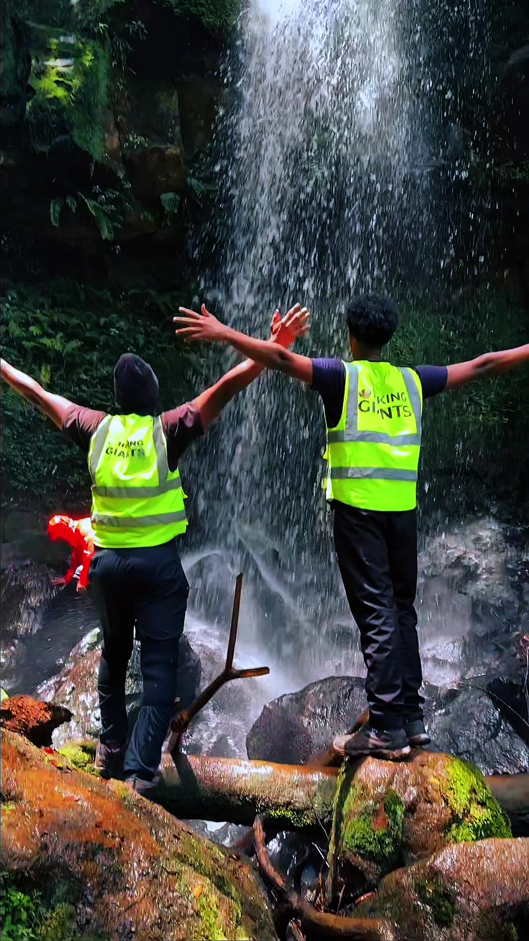 @HikinG_GiantS