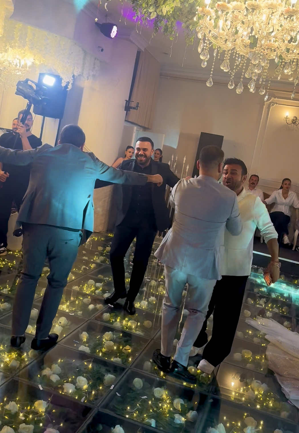 @Anıl Araz