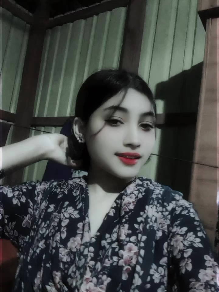@🦋 𝓑𝓲𝓣𝓱𝓲 🦋