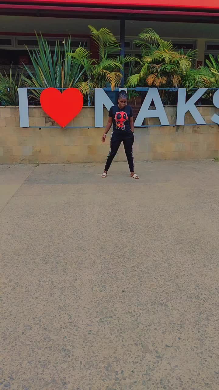 @SHANIZ KELLY