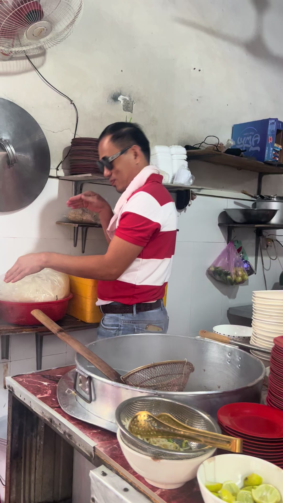 @មីគាវហេងហេងក្រុងកំពត
