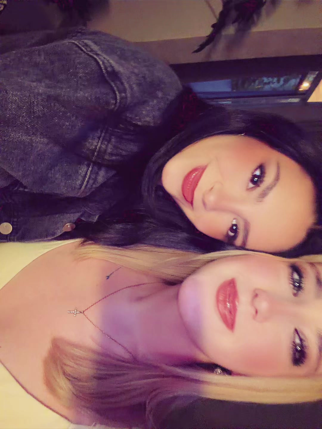 @Cris De Le&oacute;n