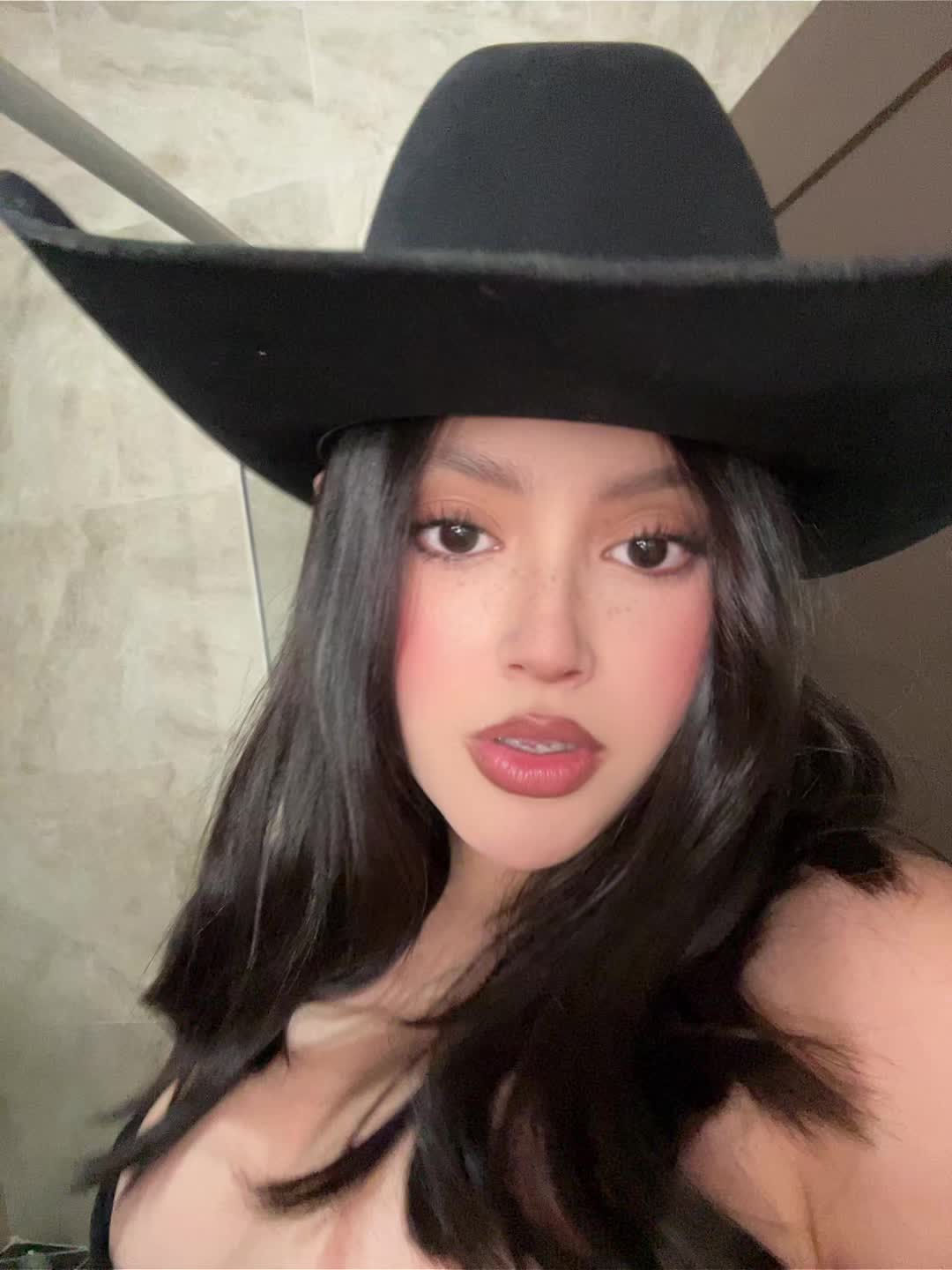 @monserratt.aa
