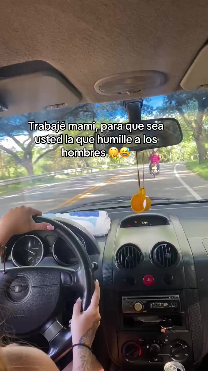 @𝑻𝒂𝒕𝒊🌸