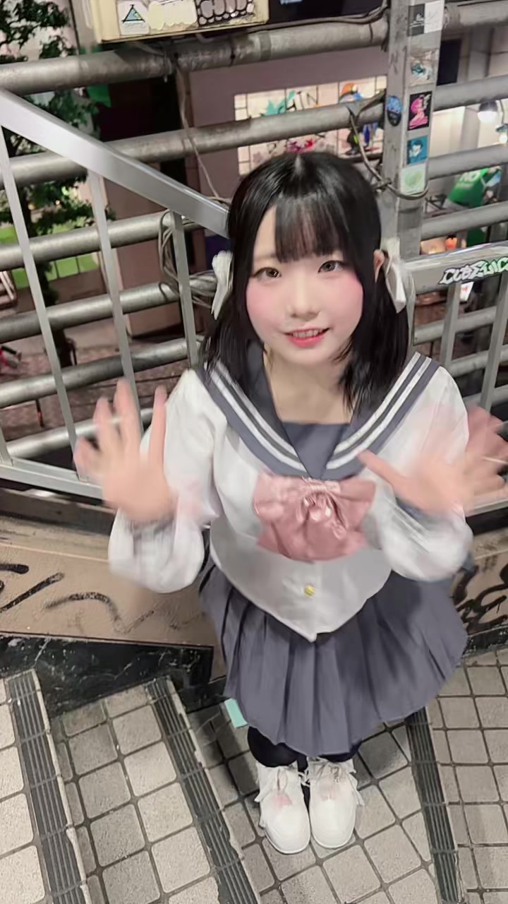 @猫田れな
