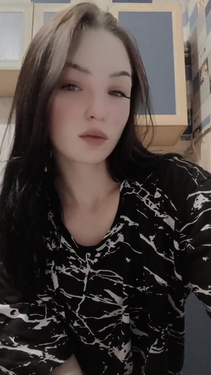 @crazy_lady_🍒