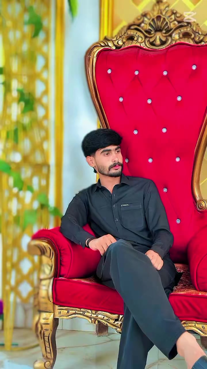 @❓ماں da لاڈلہ LADI 💫❗