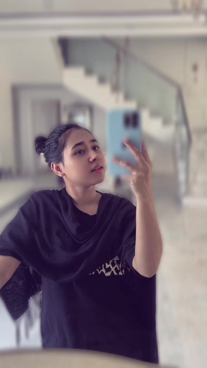 @🧿Anisha Ani💔