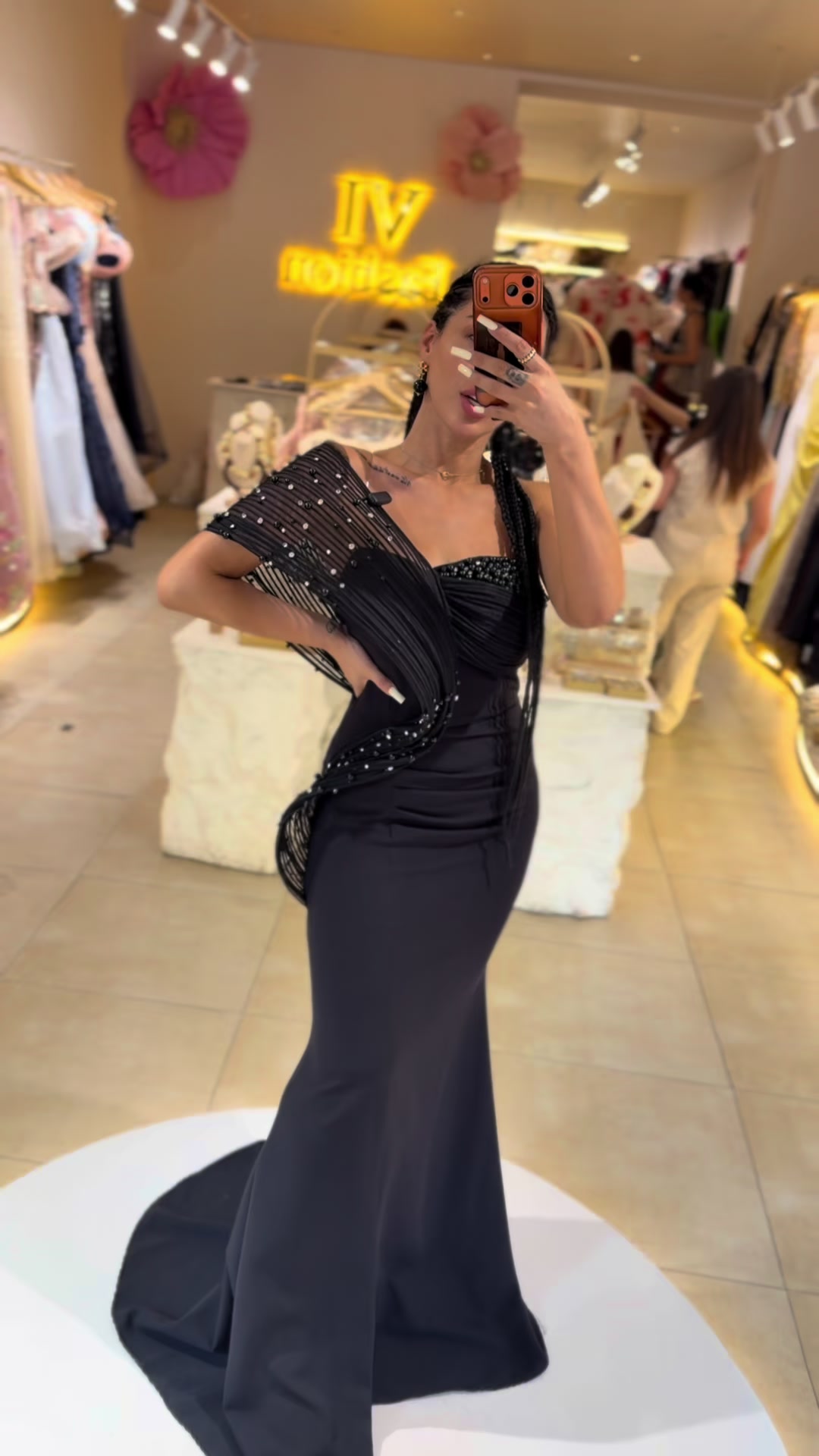 @Vi Fashion
