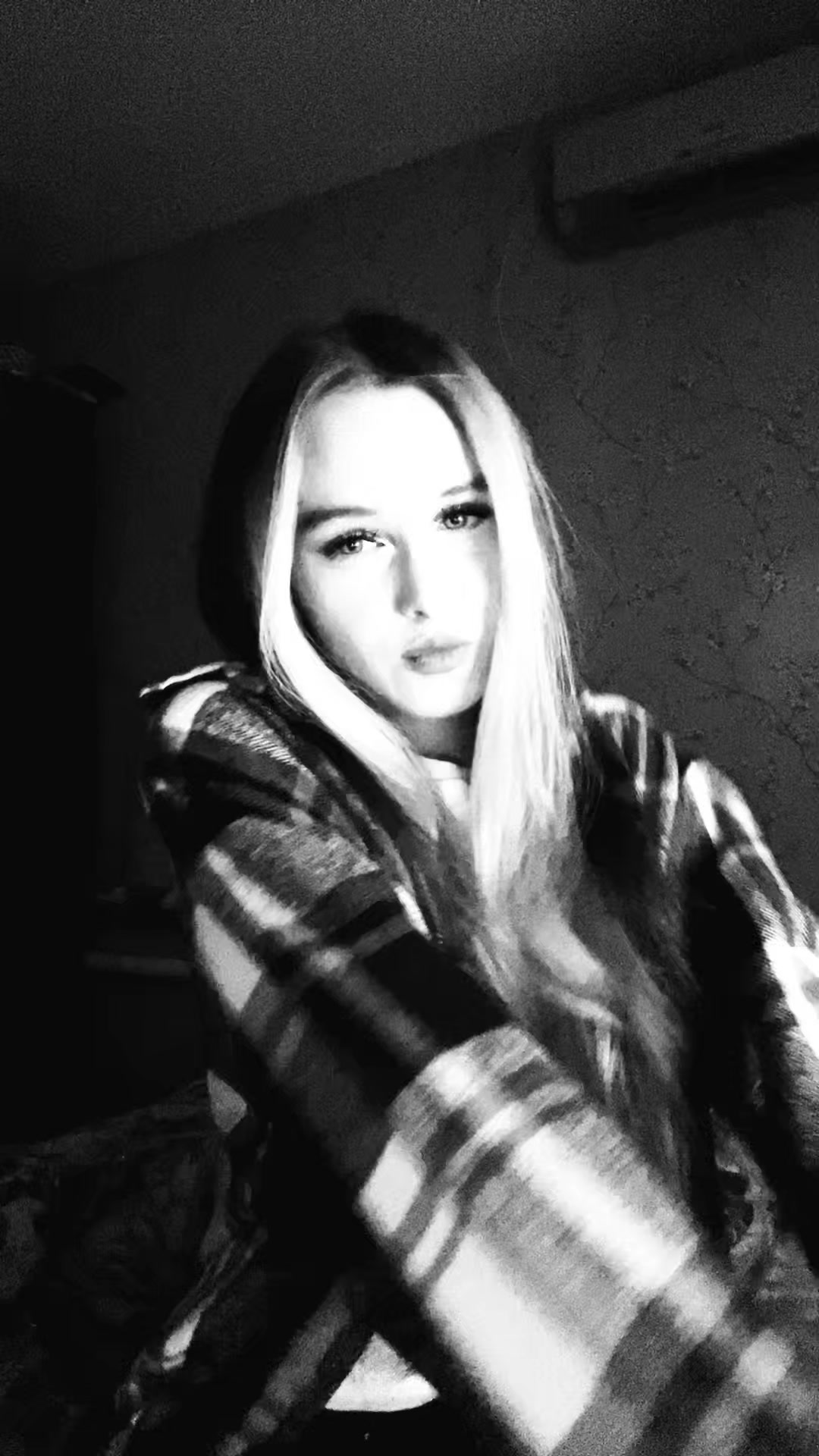 @🌊 .&middot;:*&uml;&upsih;𝑢𝗹ɨɐꪦꪦɐ&uml;*:&middot;. 🌊