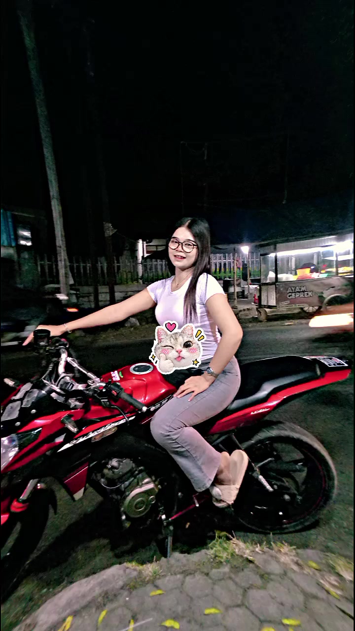 @Mama Indah😜