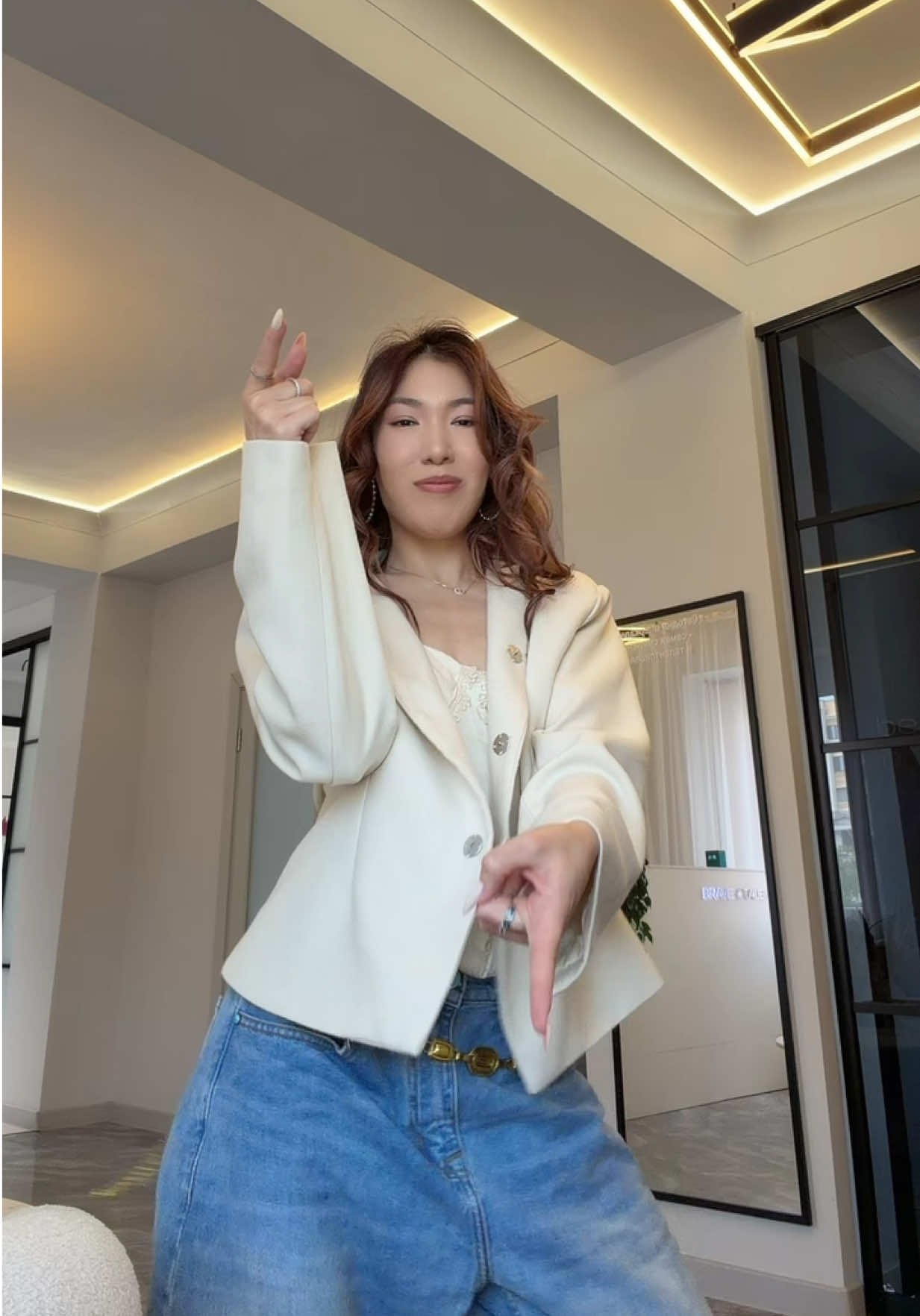 @aanelyin