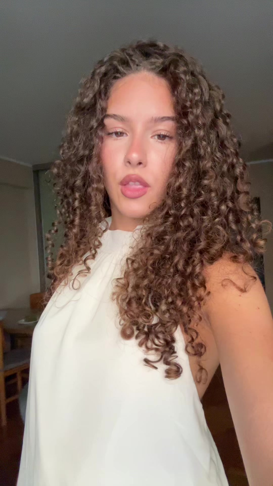 @👤