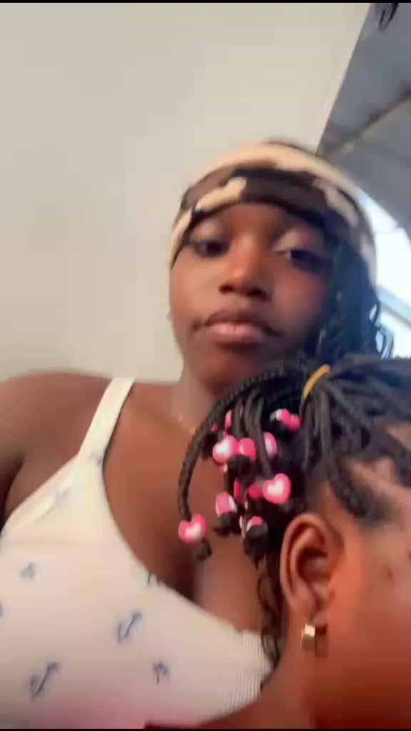 @OMOTOLA 😌🧃❤️