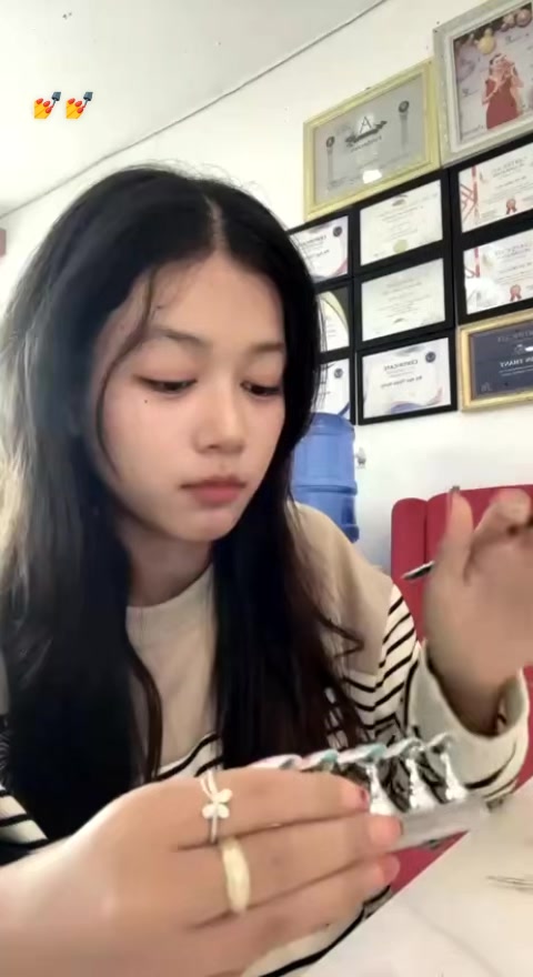 @T🚬