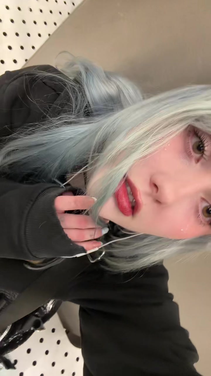 @эллчка мивчи🐰