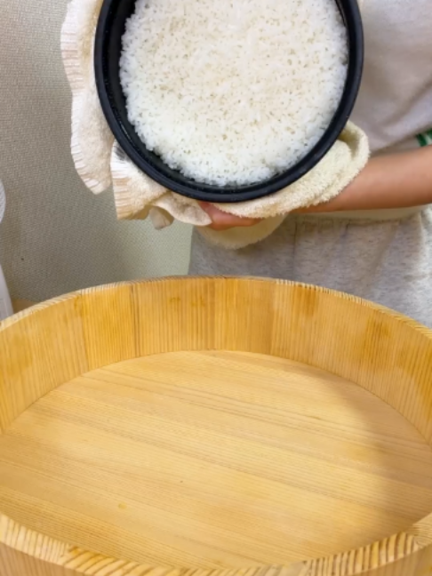 @楽々【食の変態】
