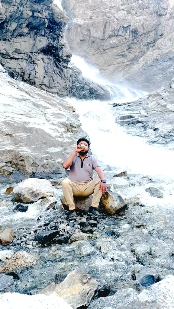 @AfreenGull