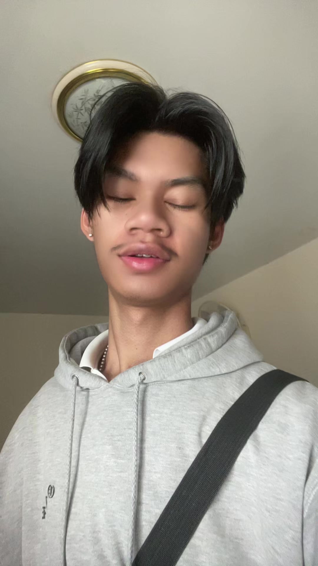 @TH!NSLAG