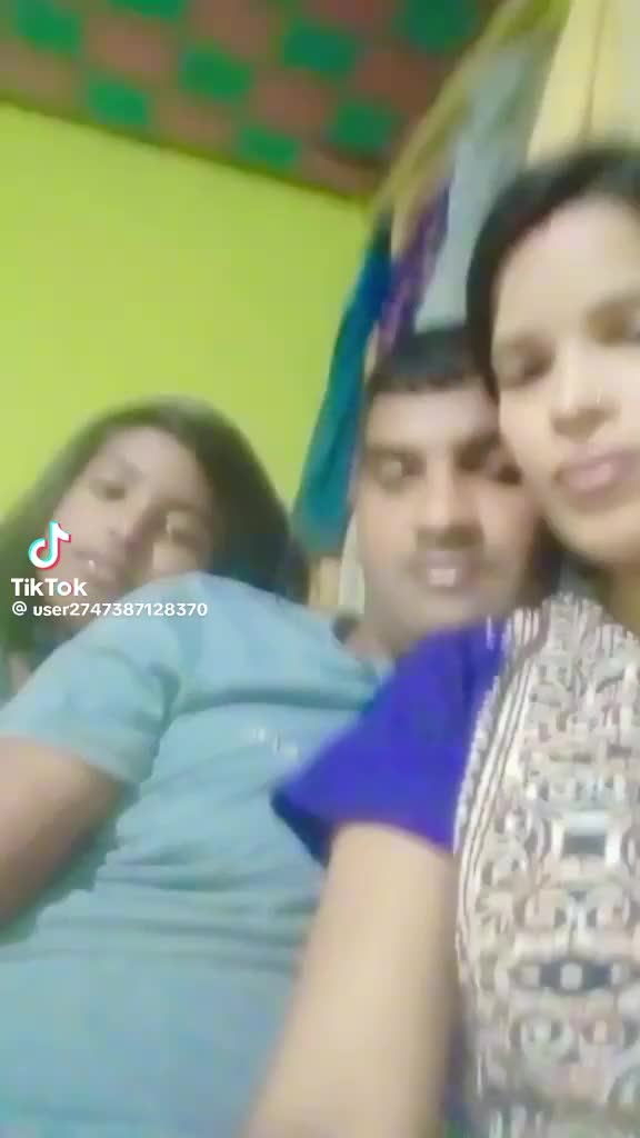 @V R