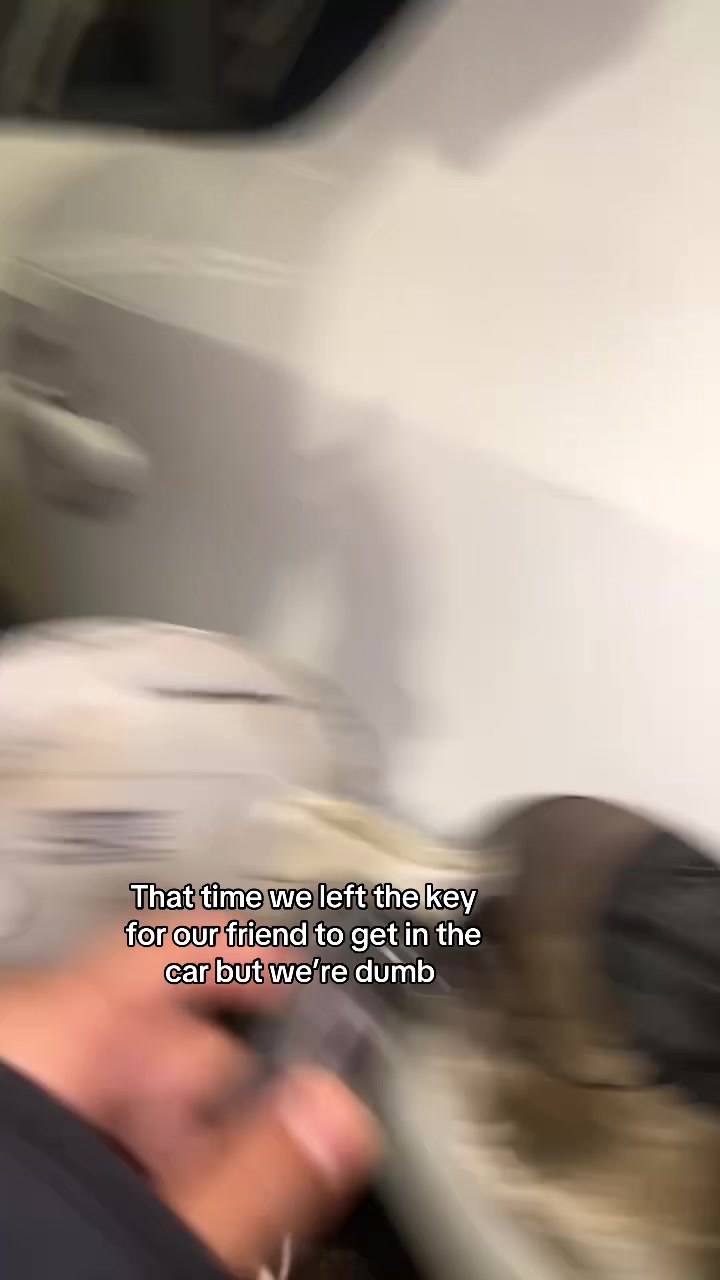 @T✭
