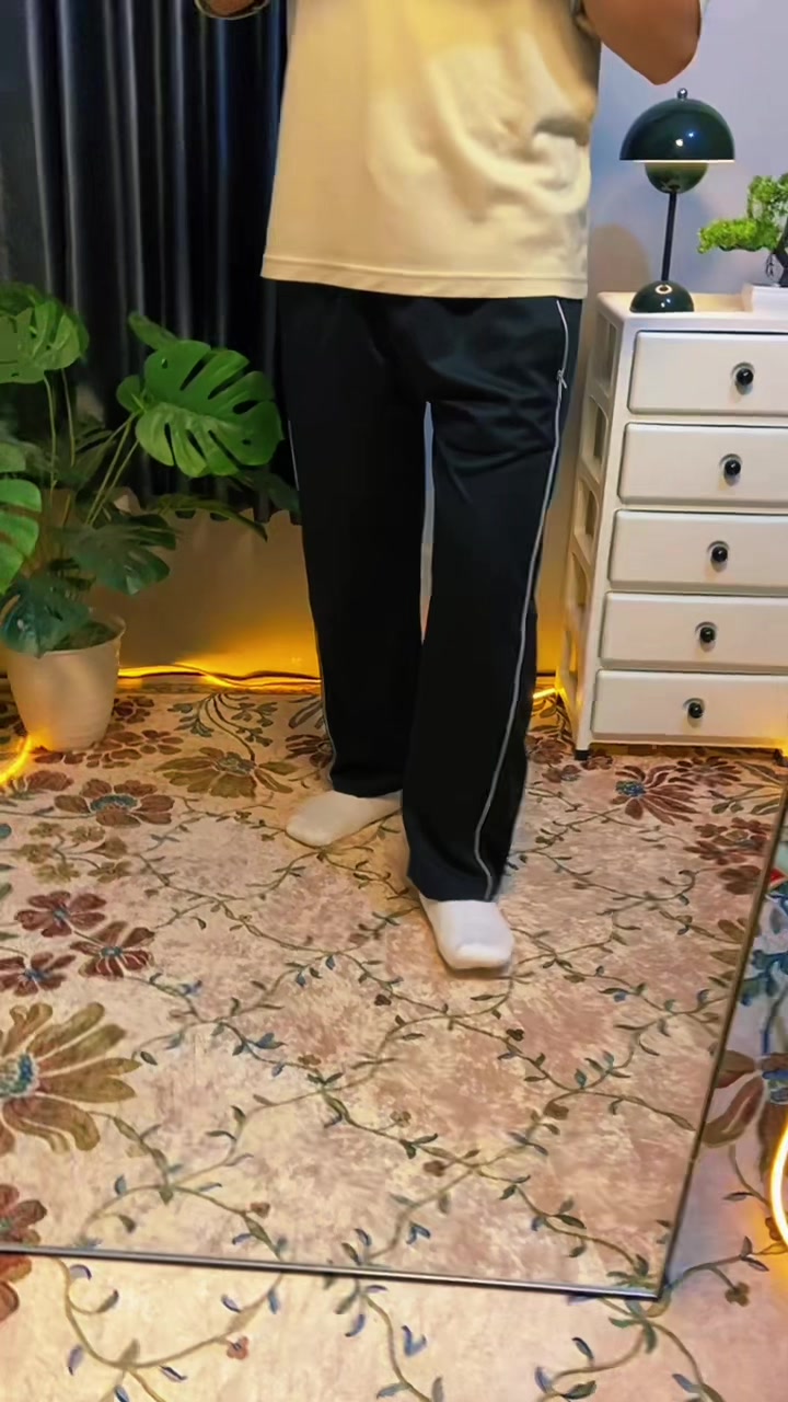@OutfitCorner