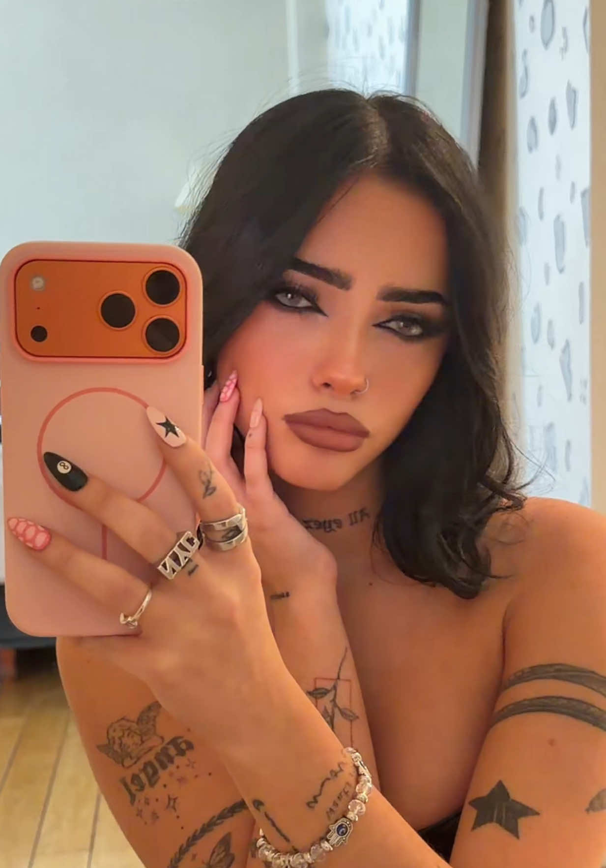 @Valentina Goldzen