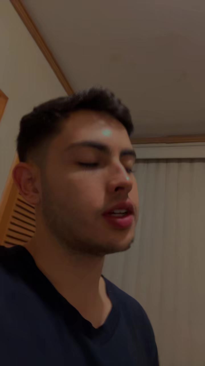@Vibez