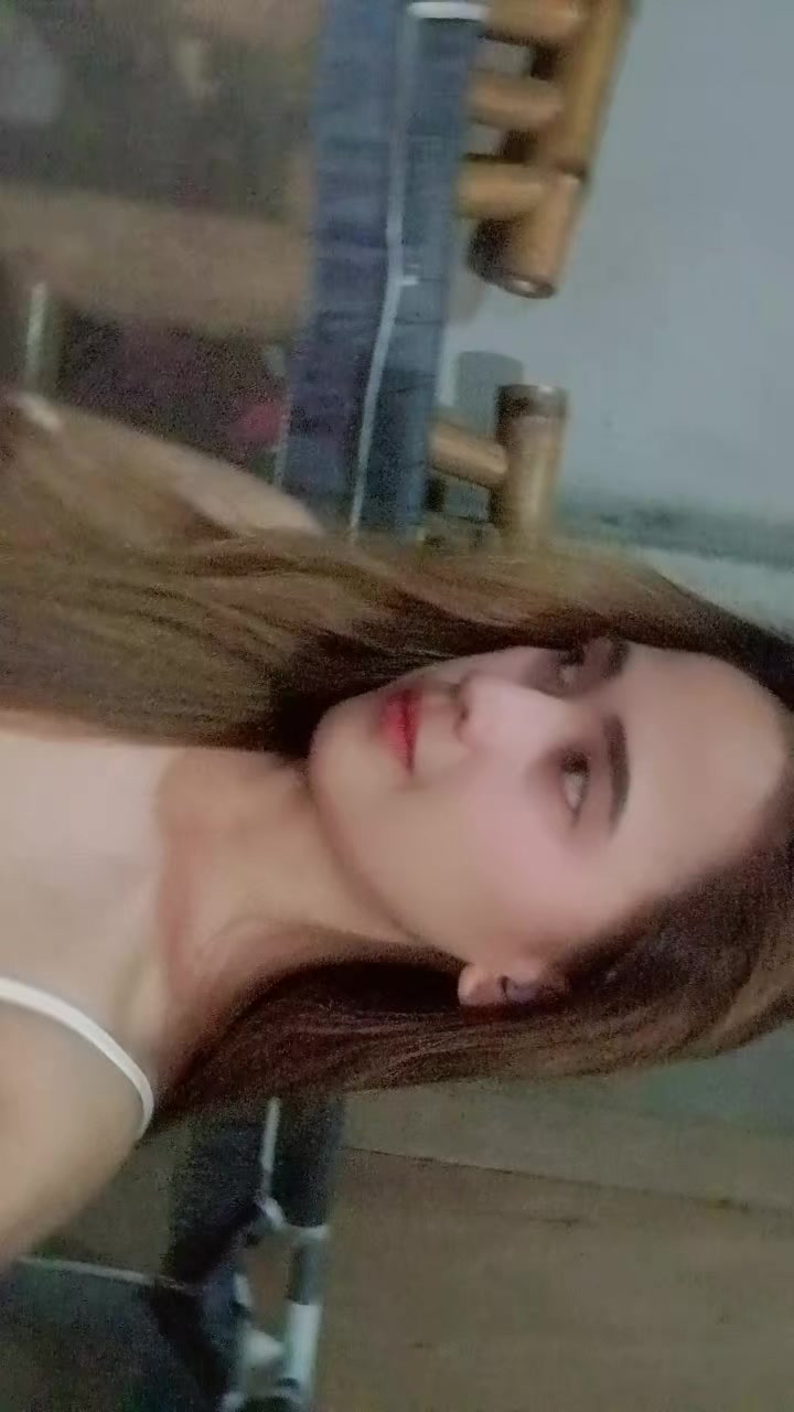 @enitsirhc oniuqA