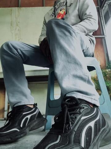 @Hm