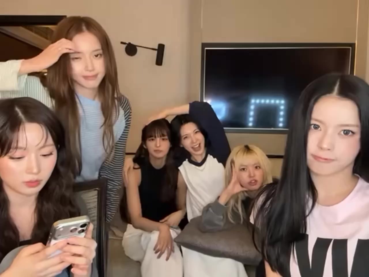 @haelymoly(HEAVY SERENADE)