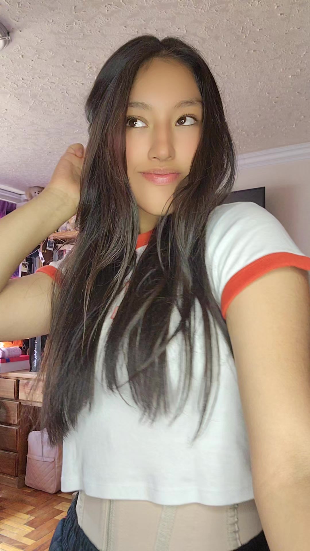 @Thais_v3