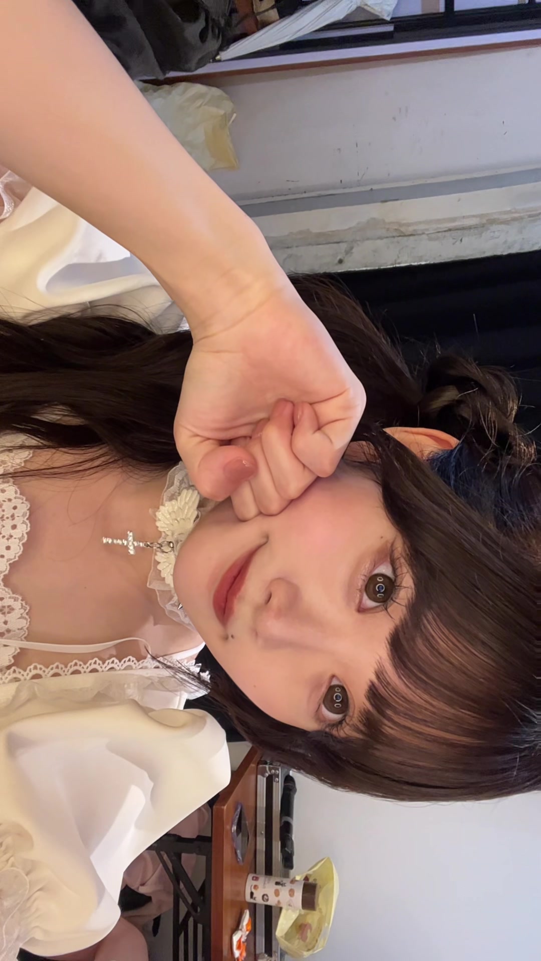 @ねむ