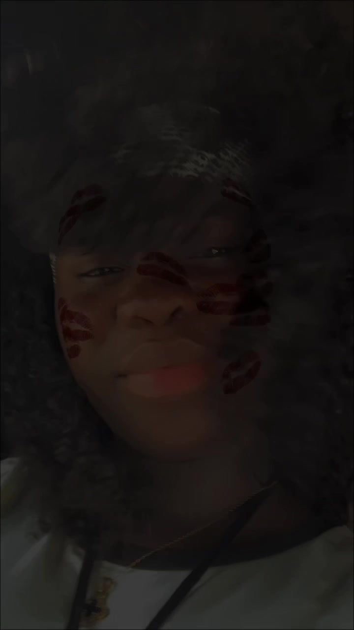 @Ella