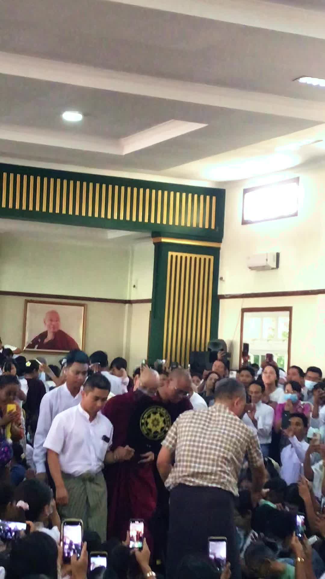 @Khinpapamyokyaw