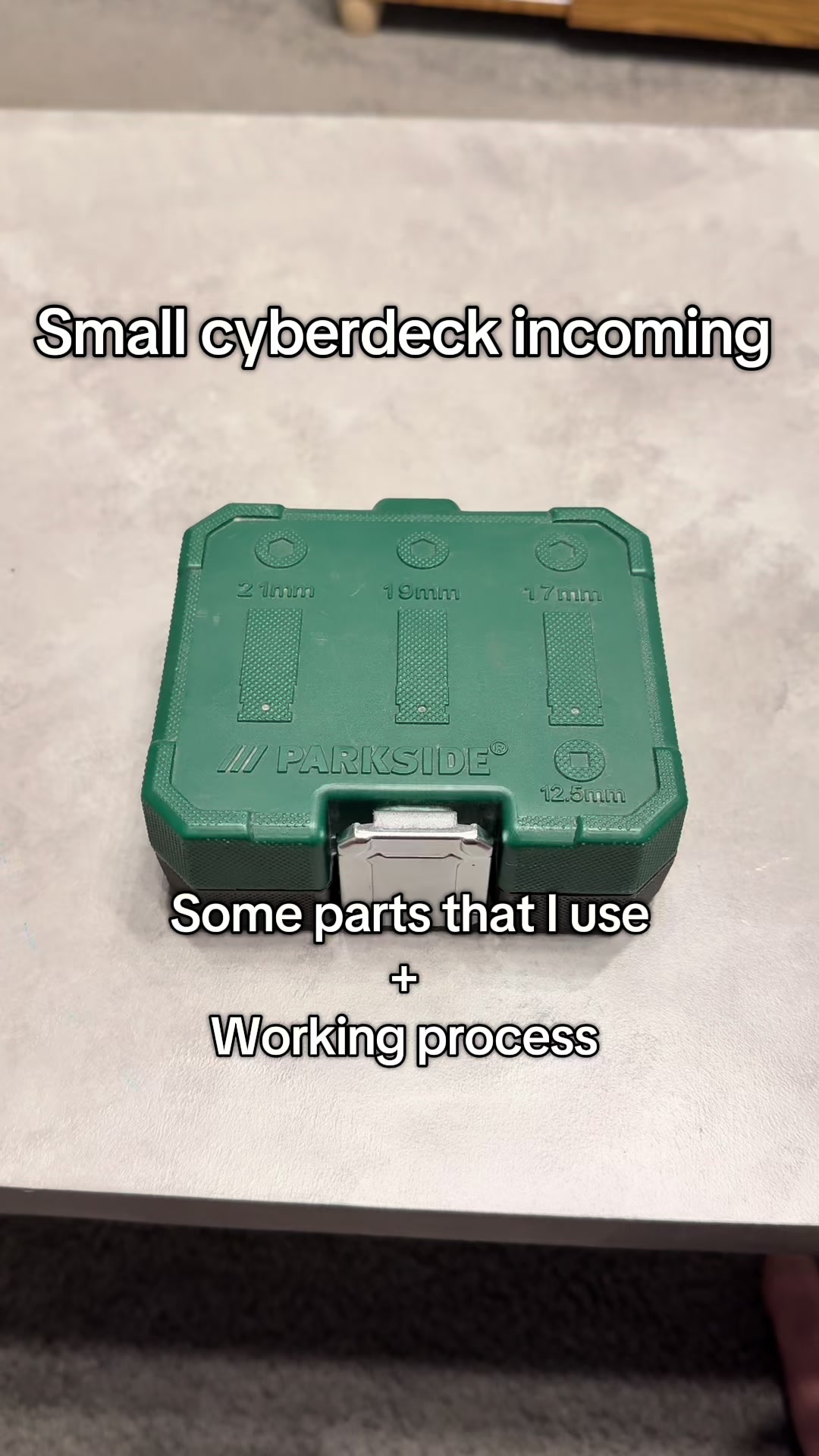 @randomtech