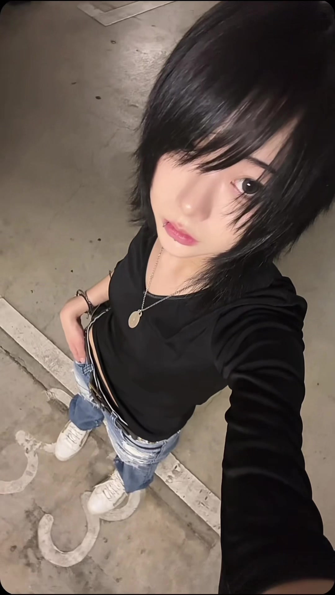 @Aru