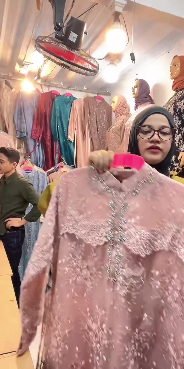@D2store