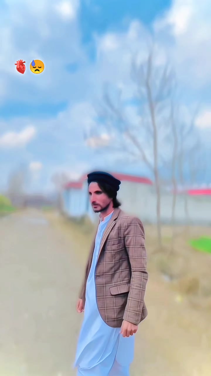 @HUSSAIN 102