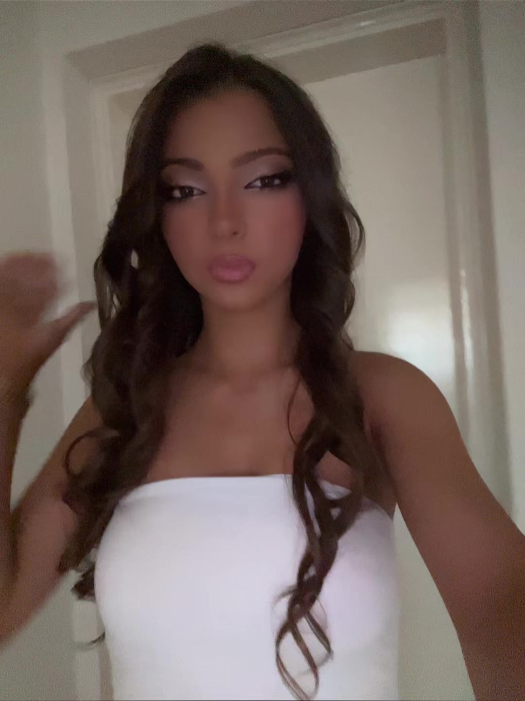 @lllaaraaaa