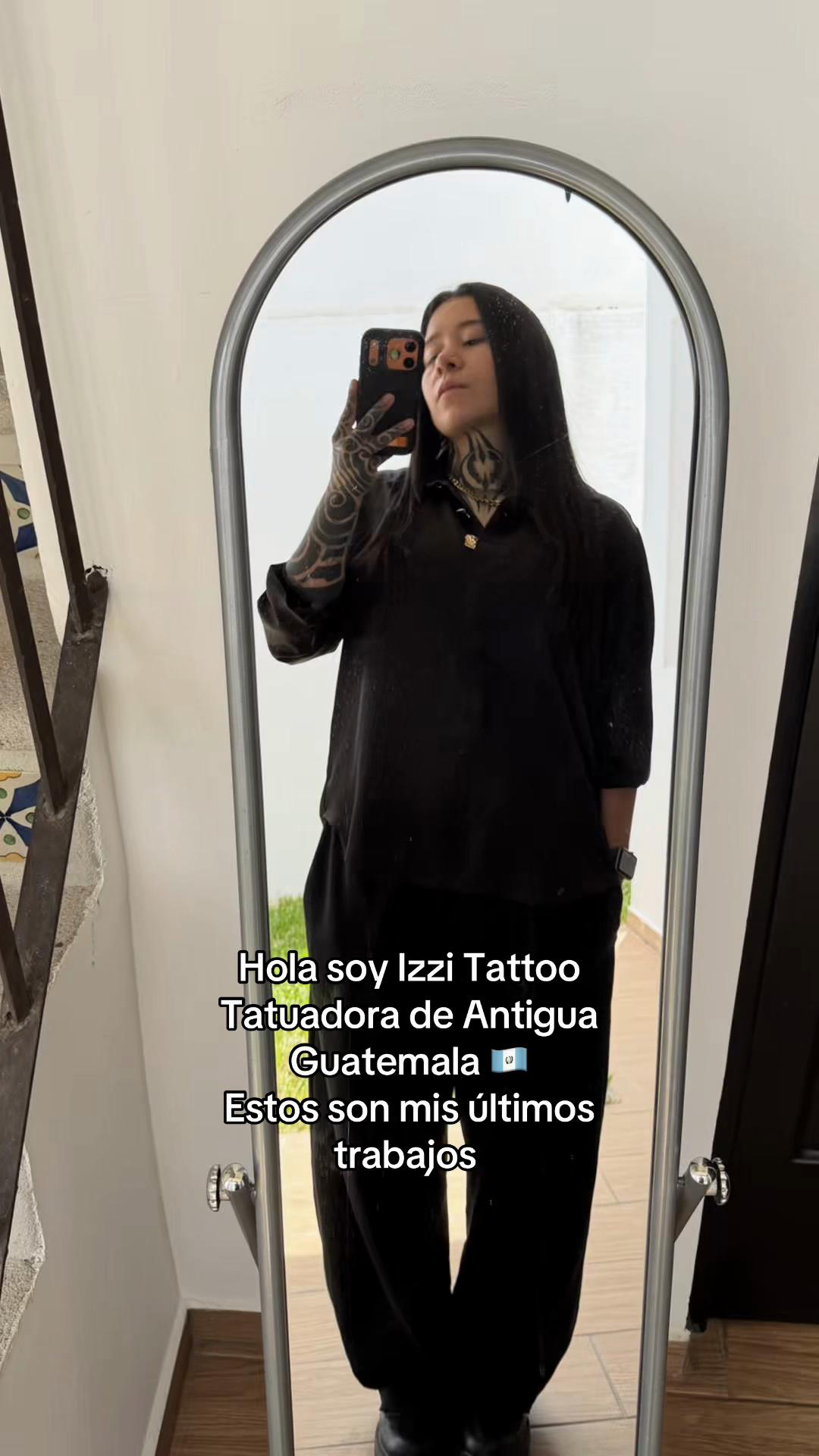 @Izzi Tattoo