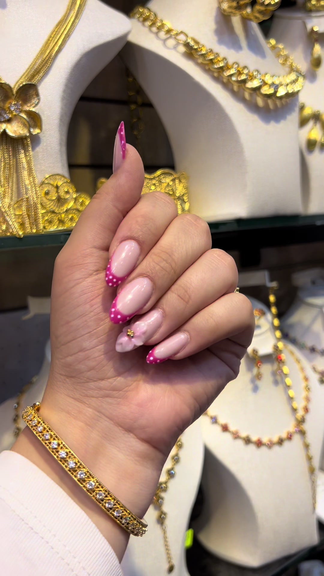 @اكسسوارات الجوهرة العلمة