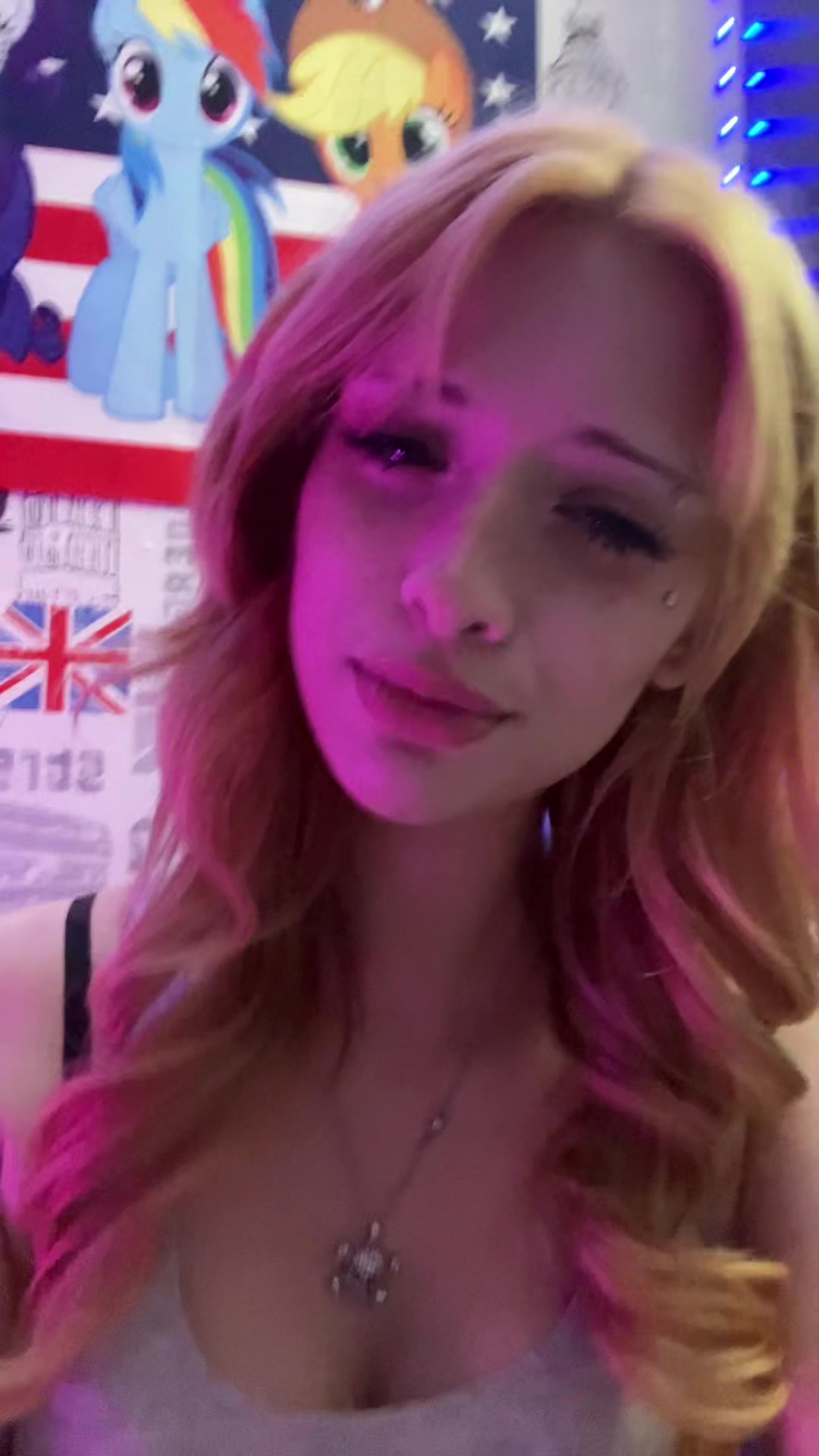 @christinaleks