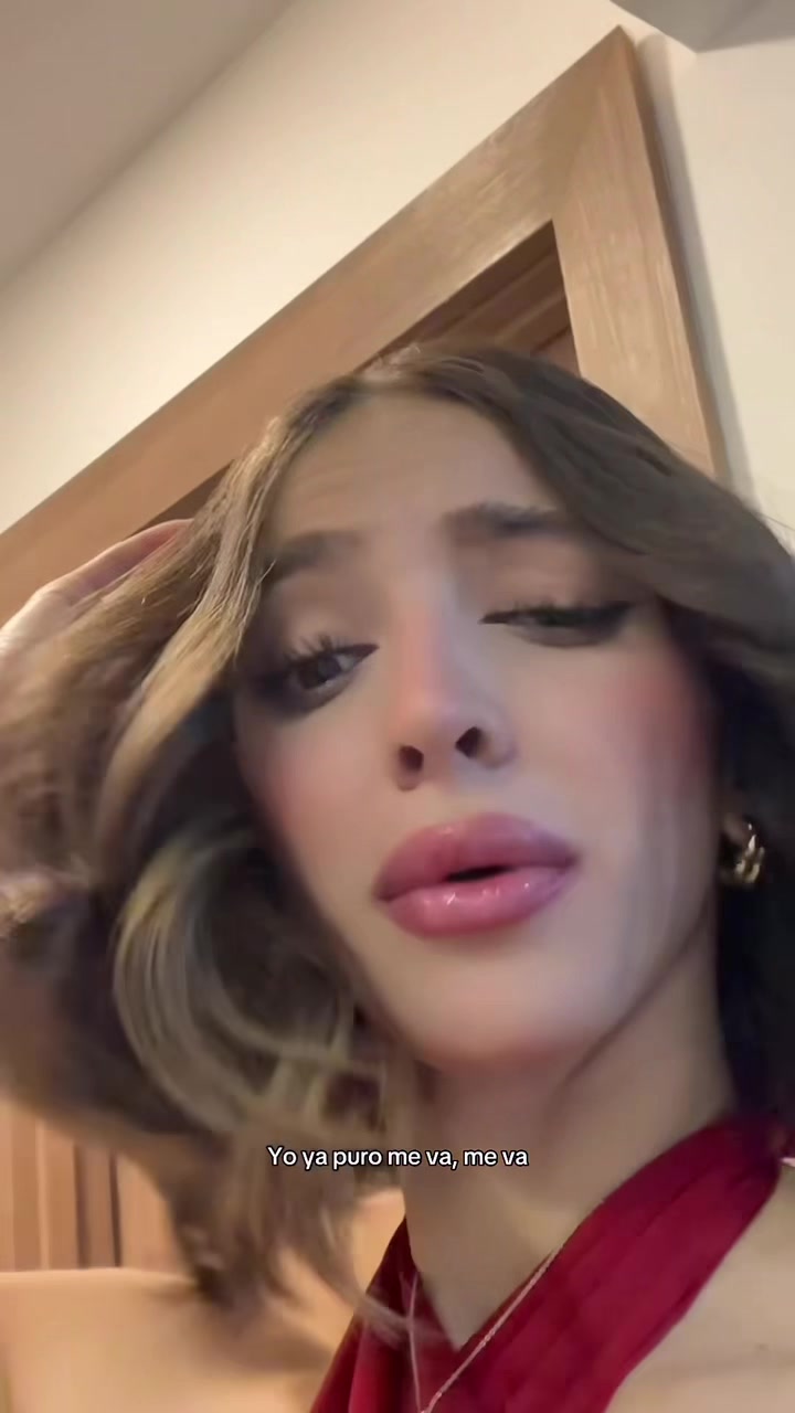 @kellysferrr