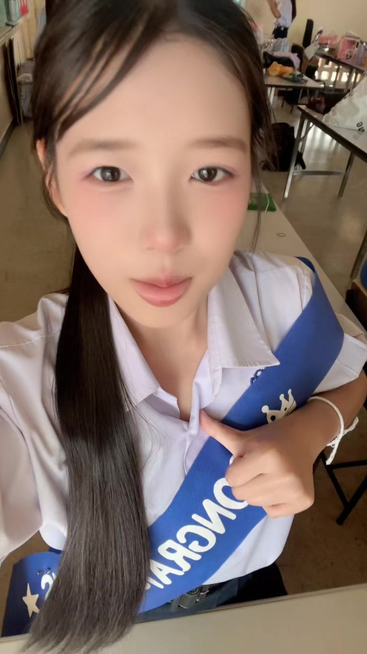 @นานาตัวปลอมชั้นคือAi